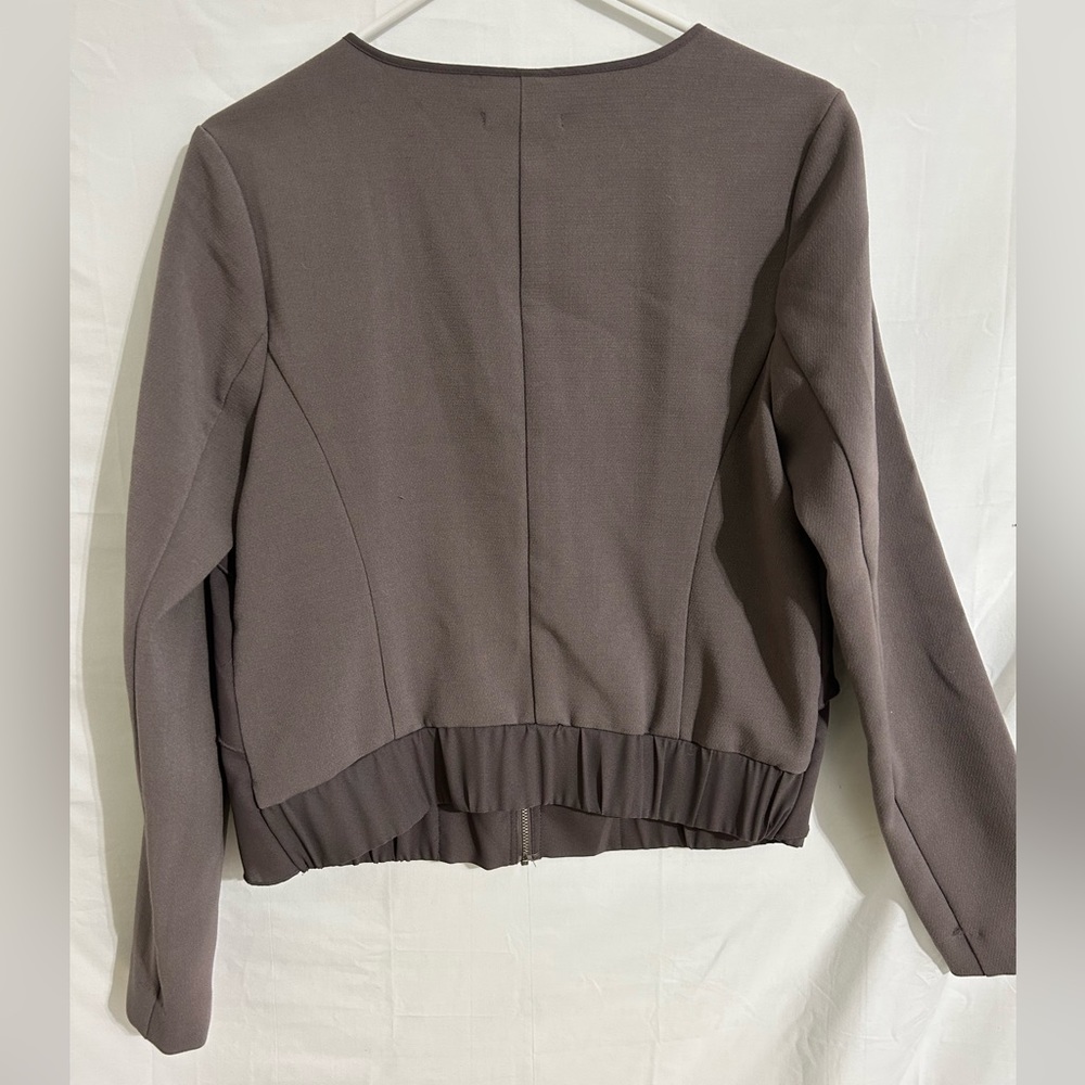 GAP Chiffon Ruffle Zip Front Jacket size medium - Picture 5 of 5